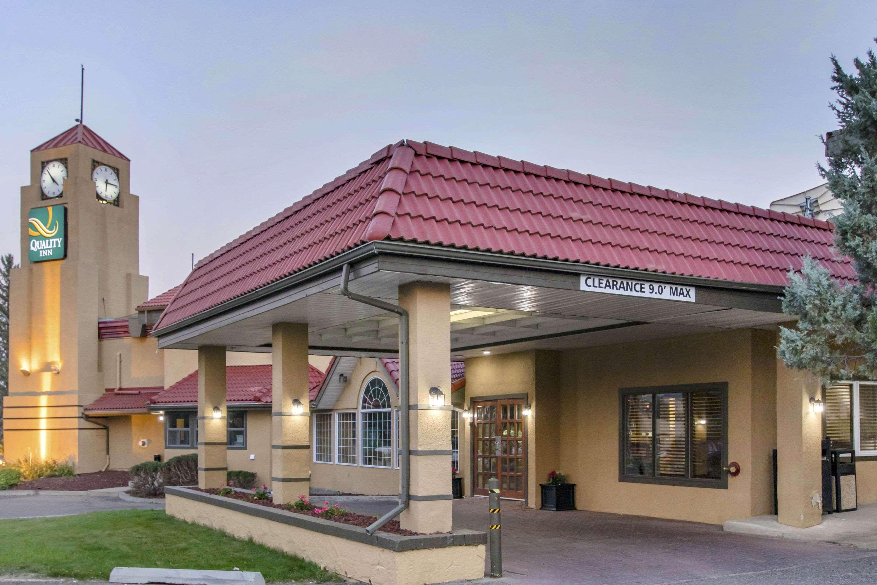 Flamingo Hotel Медисин Хет Екстериор снимка